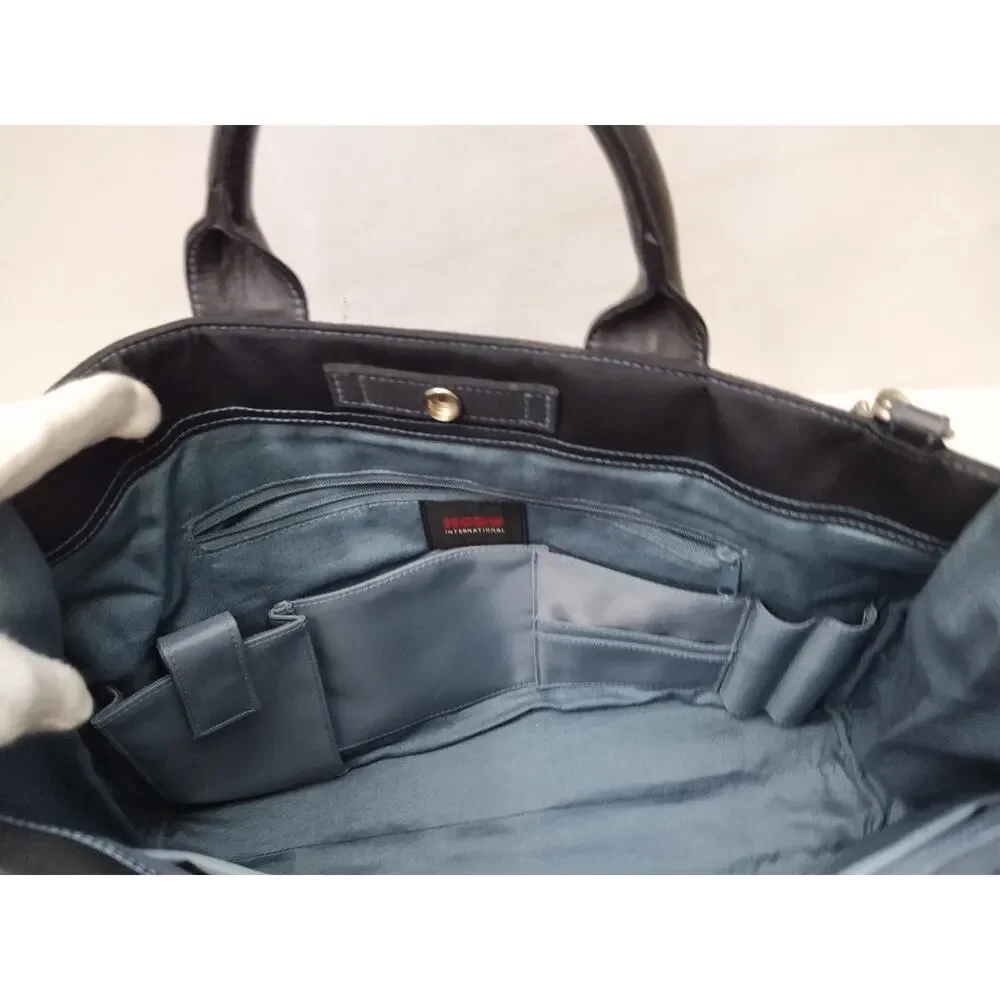 HOBO International Black Nylon Messenger Crossbody Bag